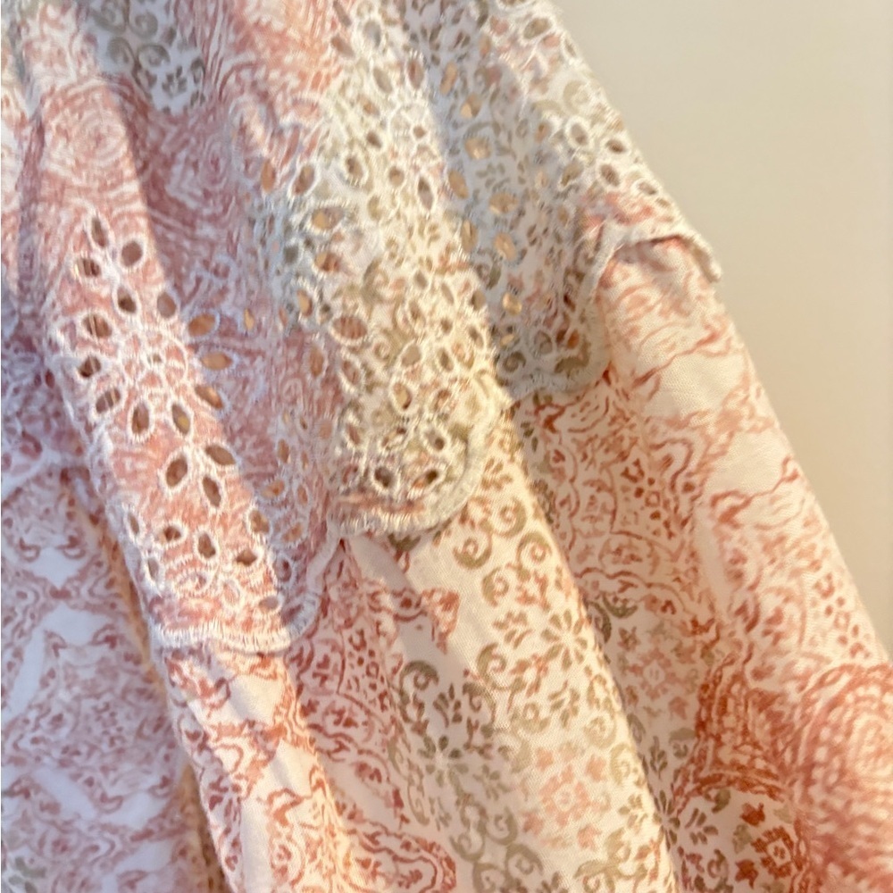 Style & Co Pale Pink & White Embroidered Tunic Top Size XL
(Bin 1) - Picture 6 of 14